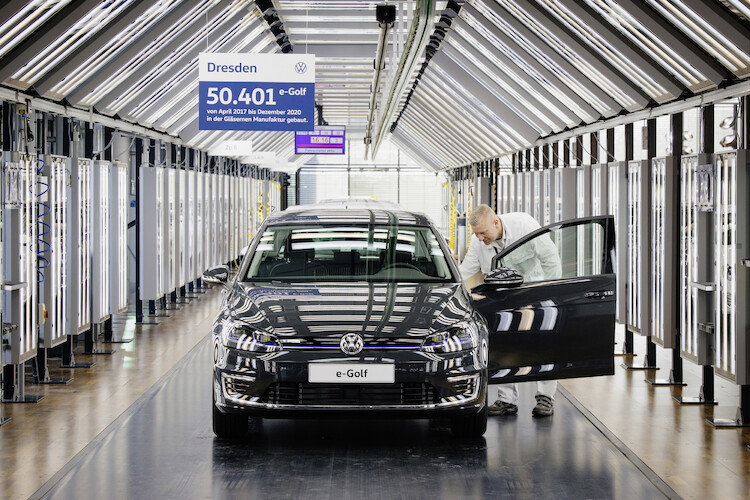 Koniec ery e-Golfa: Volkswagen przystosowuje Szklaną Manufakturę w Dreźnie do produkcji modelu ID.3