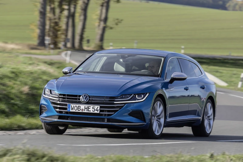 Arteon i Arteon Shooting Brake dostępne w wersji R oraz z hybrydowym zespołem napędowym typu plug-in - 4.