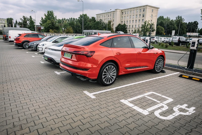Volkswagen Group Polska oraz wszystkie zakłady produkcyjne koncernu Volkswagen w Polsce zasilane są zieloną energią - 16.