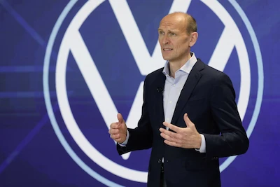 Volkswagen przyspiesza transformację: przedstawiono nową strategię marki „ACCELERATE”