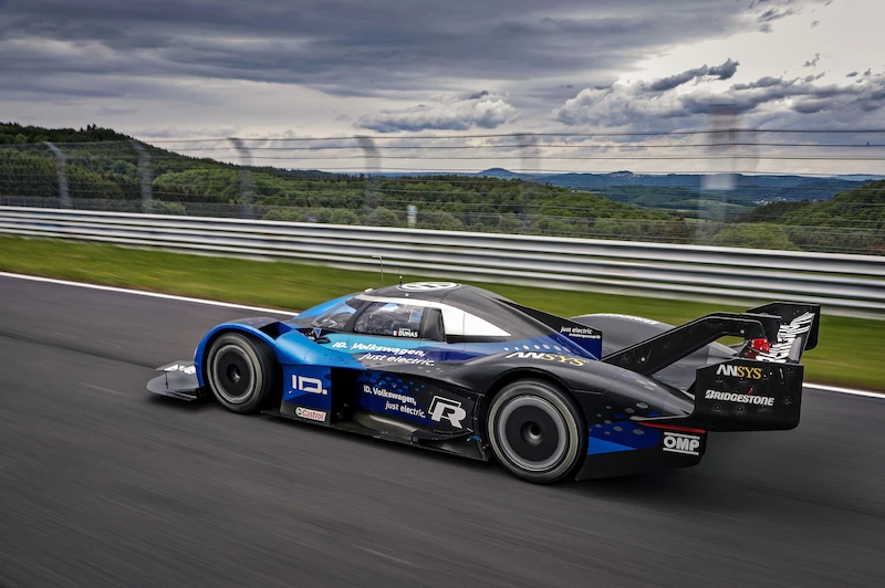 ID.R – elektryczny samochód sportowy – przechodzi do historii motorsportu z rekordowymi wynikami - 2.