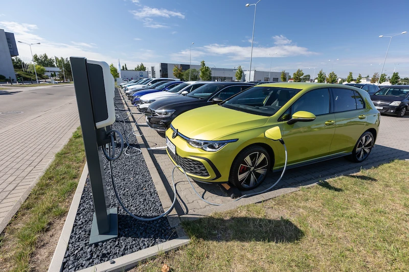 Od Golfa eHybrid do Touarega R – Volkswagen oferuje aż 9 modeli hybrydowych typu plug-in - 11.