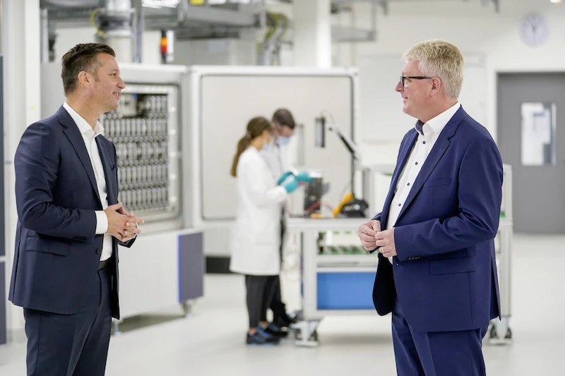 Nowe laboratoria do testowania akumulatorów: Volkswagen robi kolejny krok w kierunku rozwoju i produkcji własnych ogniw akumulatorowych - 11.