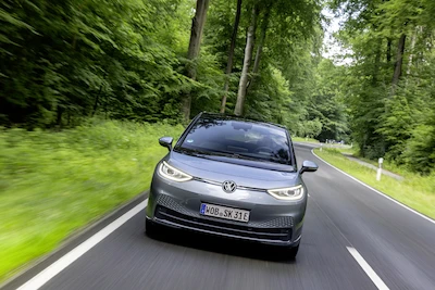Volkswagen rozpoczyna sadzenie ośmiu hektarów lasów  w Polsce - galeria