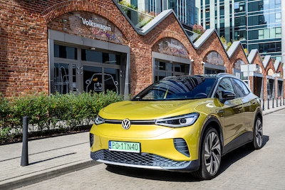 Butikowy salon w Warszawie ambasadą elektromobilności Volkswagena - galeria