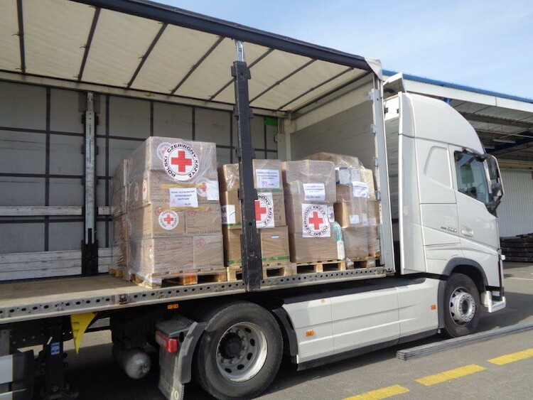 Polski Czerwony Krzyż otrzyma strategiczne wsparcie od grupy Volkswagen w Polsce. Spółki koncernu łączą siły. 