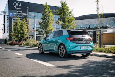 Wyniki badań InsightOut Lab i Volkswagena: Auta elektryczne są coraz częściej widywane na...