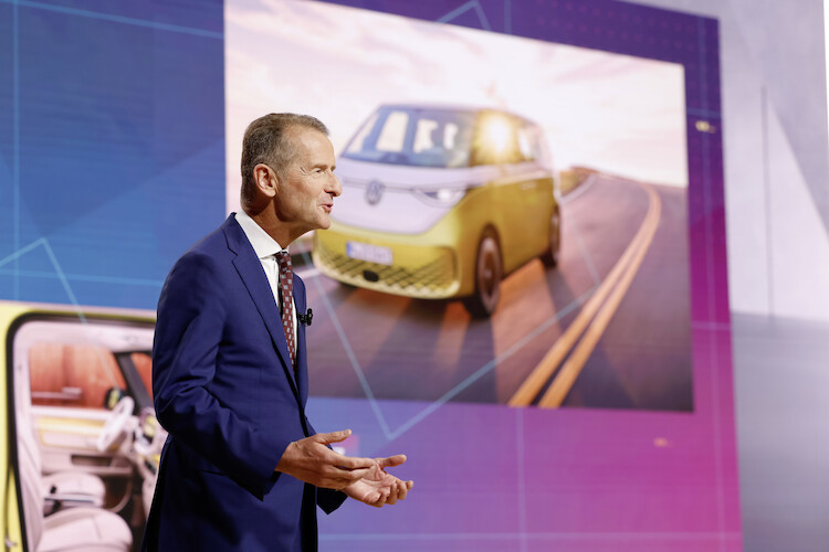 Prezes Grupy Volkswagen, Herbert Diess podczas dorocznego Walnego Zgromadzenia: „Volkswagen realizuje cele – finansowe i strategiczne”