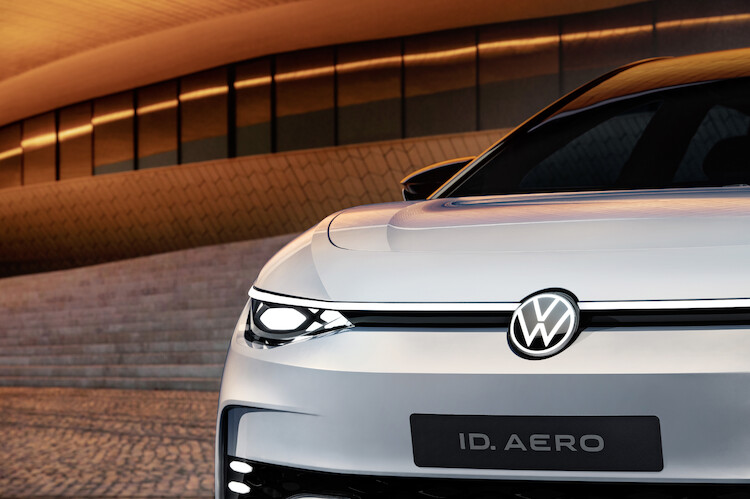 Pierwsza w pełni elektryczna limuzyna Volkswagena: światowa premiera modelu ID. AERO