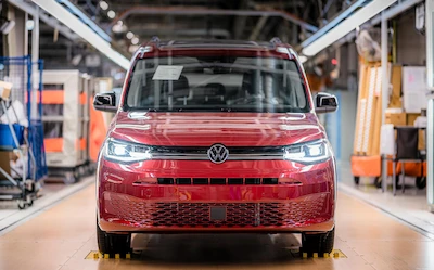 Volkswagen Poznań: przerwa urlopowa, nowe wdrożenia technologiczne i niezbędne... - galeria