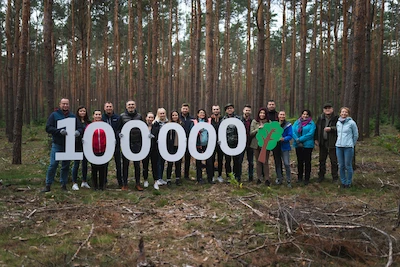 Zrównoważony rozwój. Pracownicy Volkswagen Poznań posadzili już 100 000 drzew - galeria