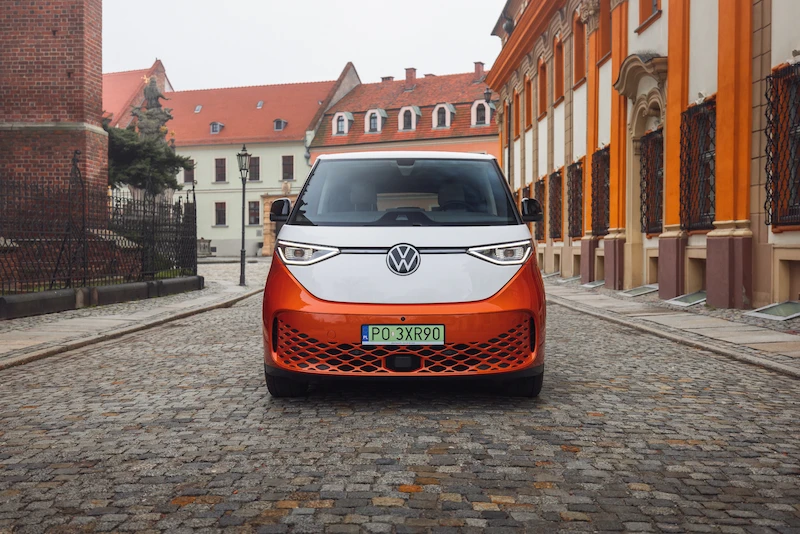 Volkswagen ID. Buzz w drodze do zera.