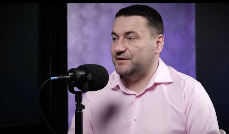 Jak Volkswagen ID.4 spisuje się na długich trasach? Rozmowa z Michałem Baranowskim w podcaście „Elektrycznie Tematyczni”