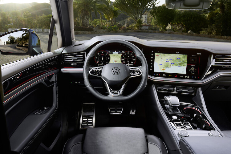 Nowe technologie, jeszcze większy komfort: Volkswagen prezentuje nowego Touarega