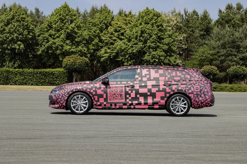 Nowy Volkswagen Passat Variant niemal gotowy - 15.