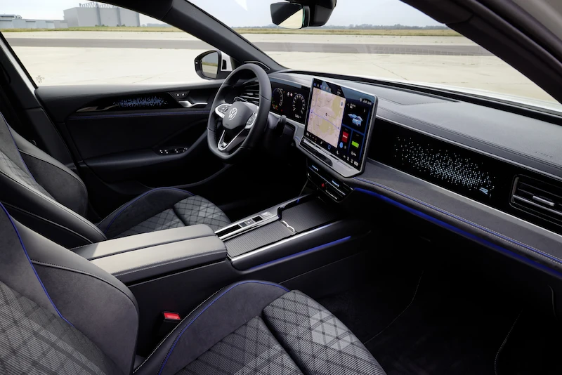 Volkswagen klasy biznes: światowa premiera nowego Passata Varianta - 22.