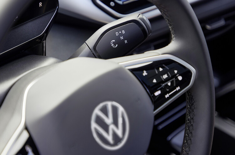 Volkswagen odświeża modele ID.4 i ID.5: nowy, intuicyjny system infotainment i mocniejszy, bardziej wydajny napęd