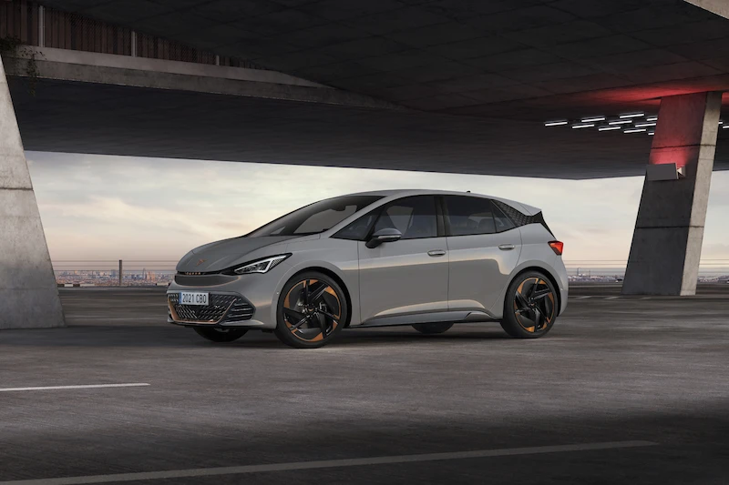 Grupa Volkswagen zwiększyła dostawy samochodów elektrycznych o 45 procent w ciągu 9 miesięcy 2023 roku - 5.