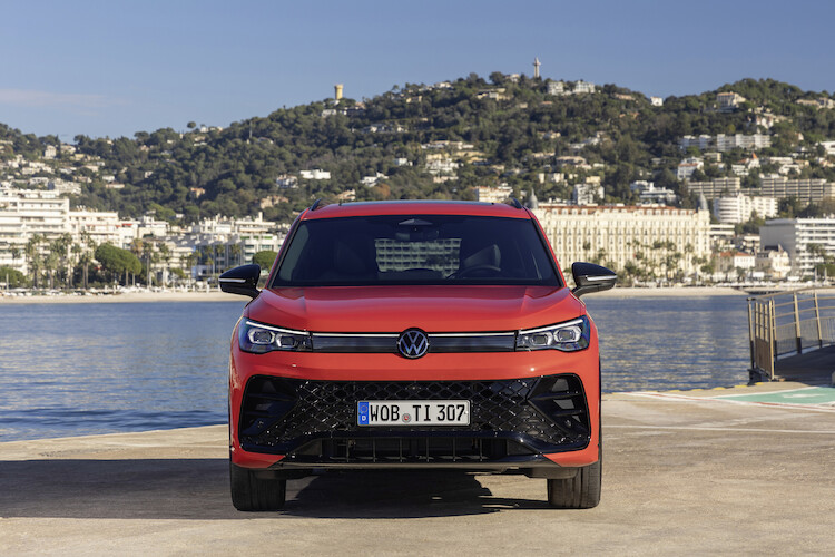 Można już zamawiać Volkswagena Tiguana z napędem hybrydowym plug-in: ceny startują od 212 290 zł 