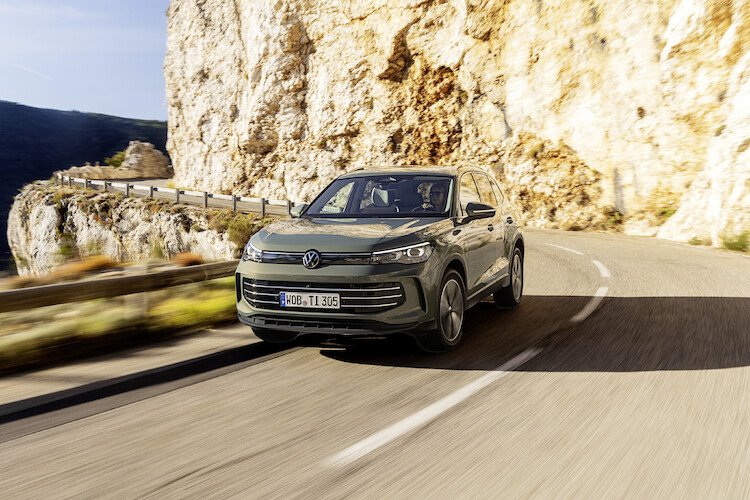 Można już zamawiać Volkswagena Tiguana z napędem hybrydowym plug-in: ceny startują od 212 290 zł 
