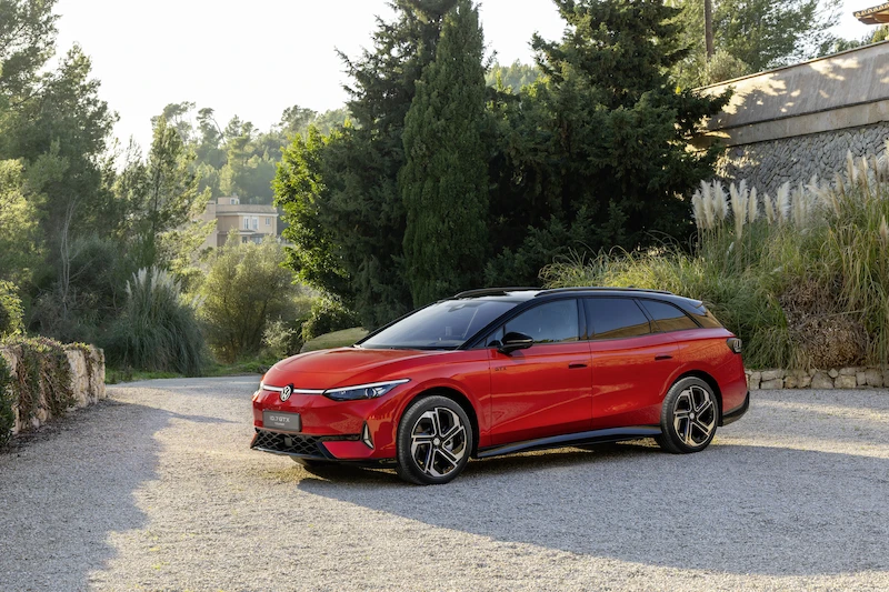 Podwójna światowa premiera: pierwsze szczegóły i zdjęcia Volkswagenów ID.3 GTX i ID.7 GTX Tourer - 6.