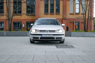 Volkswagen Golf IV – niespotykana jakość wykończenia i nowe technologie: pompowtryskiwacze...