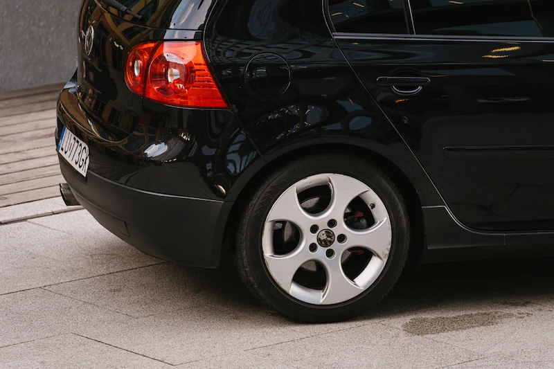 Volkswagen Golf V – wysoki komfort, znakomite właściwości jezdne i więcej wersji nadwoziowych - 10.