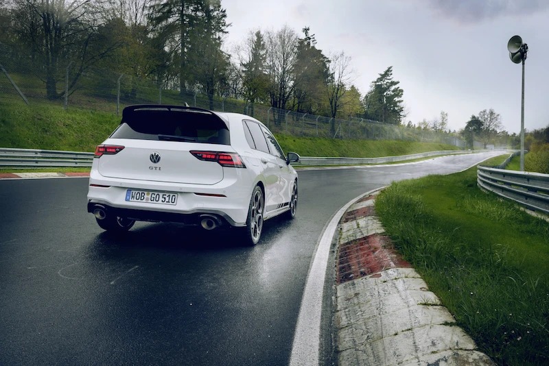 Światowa premiera podczas wyścigu 24 h: Volkswagen prezentuje nowego Golfa GTI Clubsport na Nürburgringu - 30.