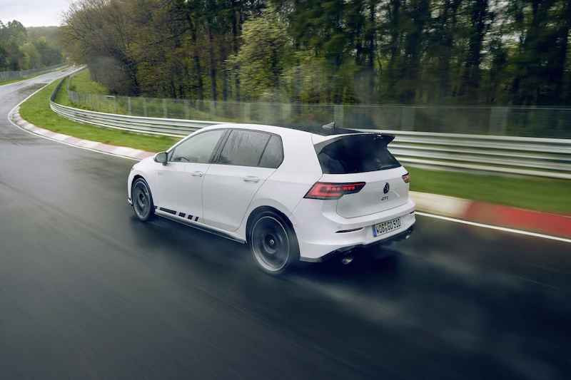 Światowa premiera podczas wyścigu 24 h: Volkswagen prezentuje nowego Golfa GTI Clubsport na Nürburgringu - 24.