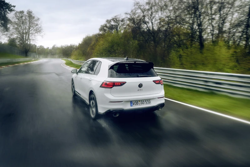 Światowa premiera podczas wyścigu 24 h: Volkswagen prezentuje nowego Golfa GTI Clubsport na Nürburgringu - 27.