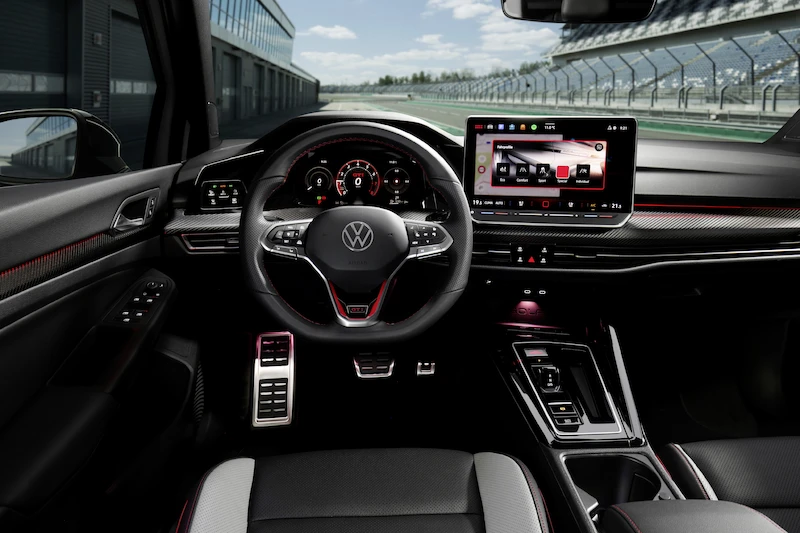 Światowa premiera podczas wyścigu 24 h: Volkswagen prezentuje nowego Golfa GTI Clubsport na Nürburgringu - 35.