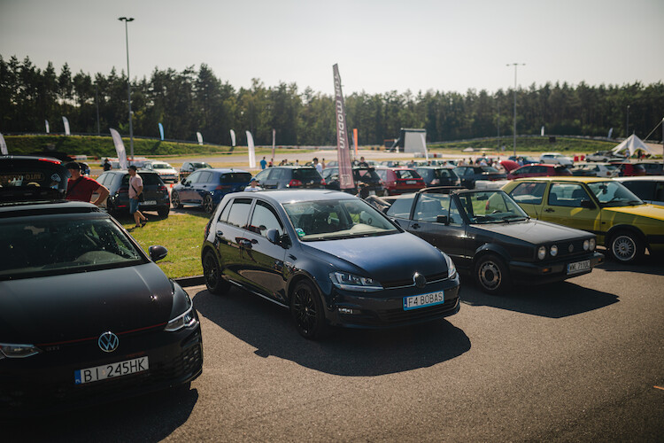 50 lat Volkswagena Golfa na Torze Modlin – huczne urodziny kultowego modelu marki z Wolfsburga