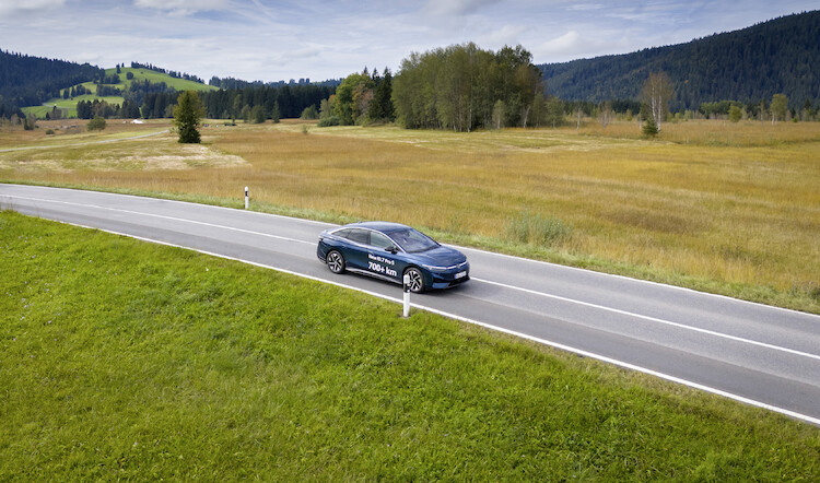 Elektryczny Volkswagen ID.7 Pro S pokonał na jednym ładowaniu akumulatora dystans 794 km