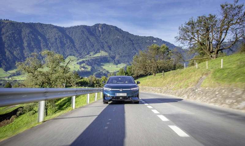 Elektryczny Volkswagen ID.7 Pro S pokonał na jednym ładowaniu akumulatora dystans 794 km - 4.