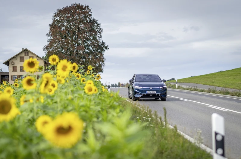 Elektryczny Volkswagen ID.7 Pro S pokonał na jednym ładowaniu akumulatora dystans 794 km - 2.