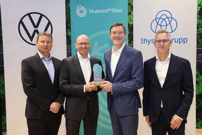 Stal dla zrównoważonej mobilności: nowy etap współpracy Grupy Volkswagen i Thyssenkrupp...