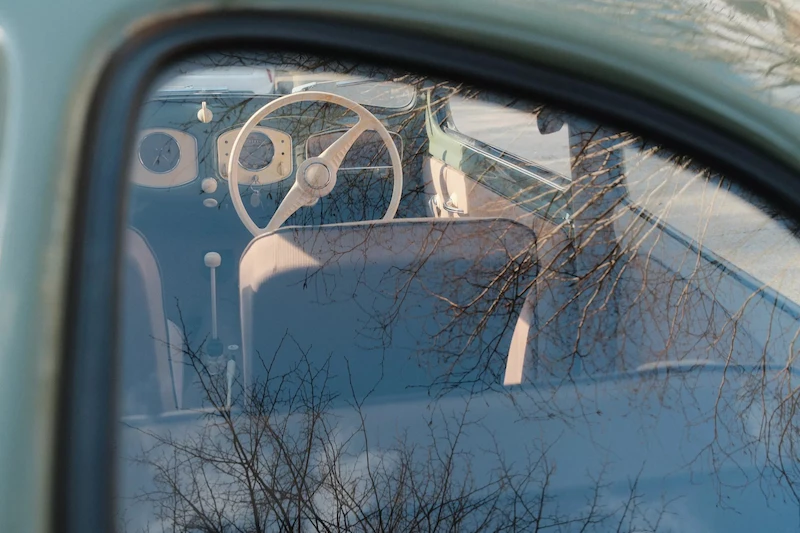 75 lat temu pierwszy egzemplarz Garbusa zjechał z taśmy z fabryki Volkswagena poza Niemcami - 7.