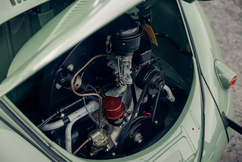 75 lat temu pierwszy egzemplarz Garbusa zjechał z taśmy z fabryki Volkswagena poza Niemcami - 8.