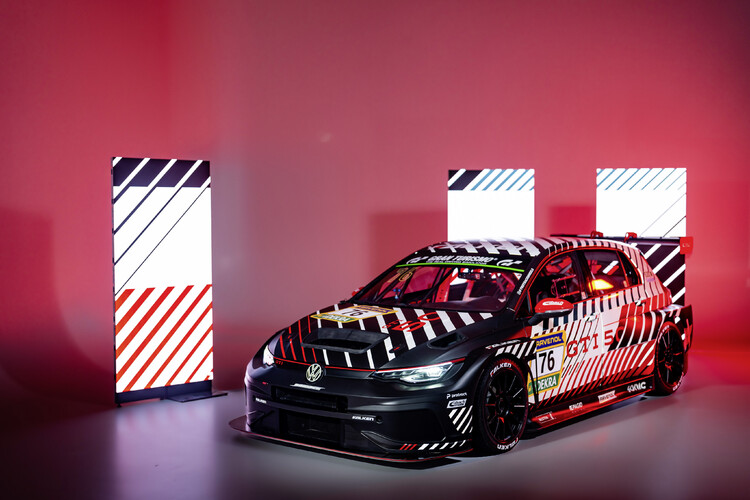 Festiwal Volkswagena Golfa GTI podczas weekendu wyścigowego 24h ADAC na torze Nürburgring
