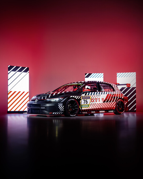 Festiwal Volkswagena Golfa GTI podczas weekendu wyścigowego 24h ADAC na torze Nürburgring