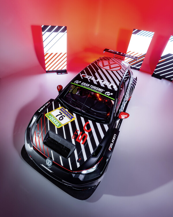 Festiwal Volkswagena Golfa GTI podczas weekendu wyścigowego 24h ADAC na torze Nürburgring