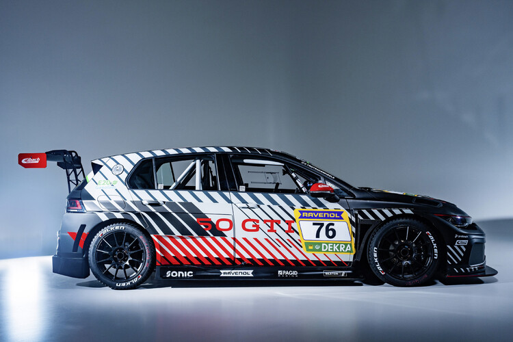Festiwal Volkswagena Golfa GTI podczas weekendu wyścigowego 24h ADAC na torze Nürburgring