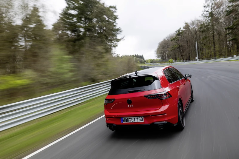Volkswagen prezentuje Golfa GTI EDITION 50 – najmocniejszą produkowaną seryjnie wersję tego auta - 7.