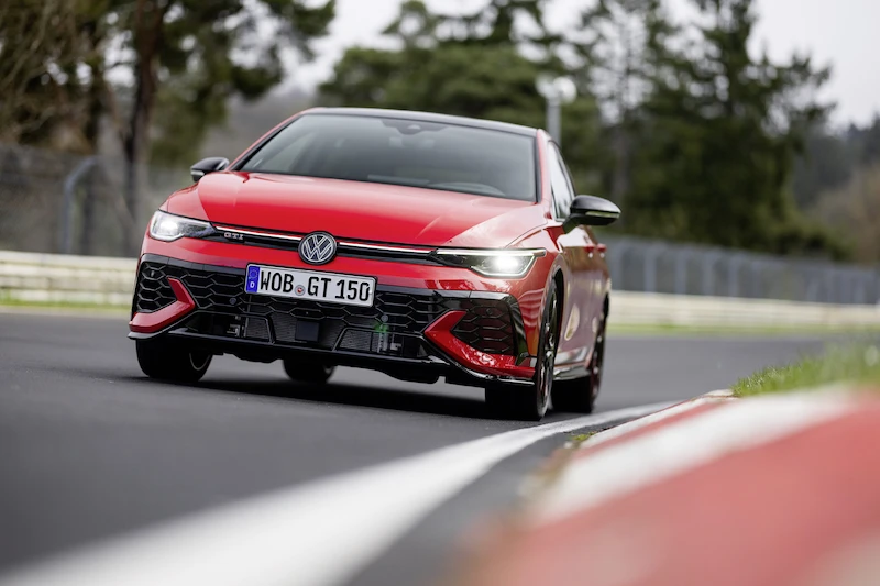 Volkswagen prezentuje Golfa GTI EDITION 50 – najmocniejszą produkowaną seryjnie wersję tego auta - 14.