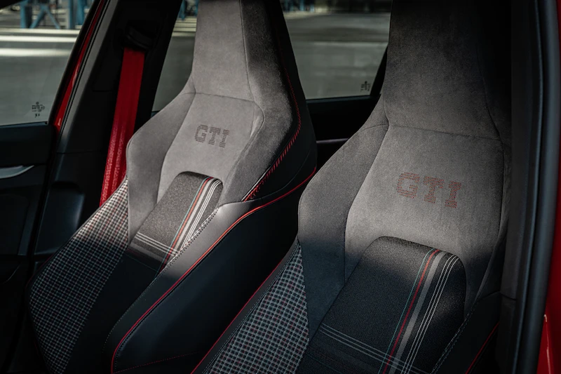Volkswagen prezentuje Golfa GTI EDITION 50 – najmocniejszą produkowaną seryjnie wersję tego auta - 34.