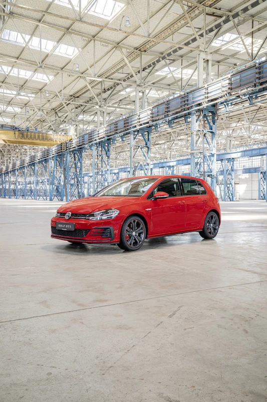 Volkswagen prezentuje Golfa GTI EDITION 50 – najmocniejszą produkowaną seryjnie wersję tego auta - 26.