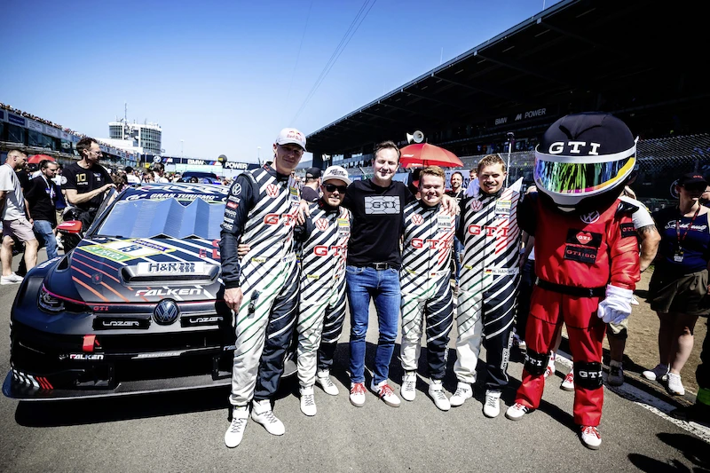 Zwycięstwo w klasie po światowej premierze: wyjątkowy weekend Golfa GTI na torze Nürburgring - 10.