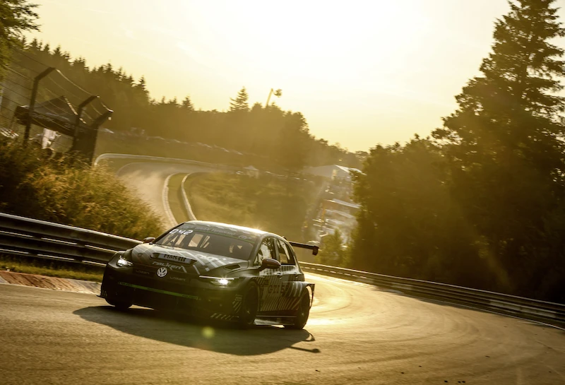 Zwycięstwo w klasie po światowej premierze: wyjątkowy weekend Golfa GTI na torze Nürburgring - 2.