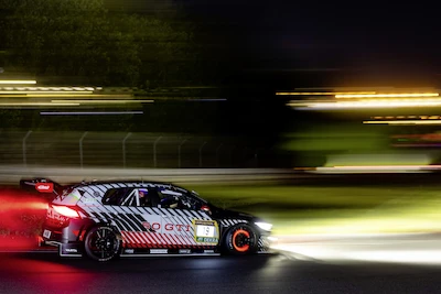 Zwycięstwo w klasie po światowej premierze: wyjątkowy weekend Golfa GTI na torze Nürburgring
