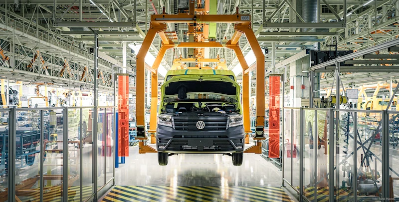 Wydajniejsza, inteligentniejsza i bardziej odporna: Grupa Volkswagen współpracuje z AWS transformując produkcję w erze AI - 4.